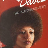 Angela Davis: An Autobiography - Angela Y. Davis